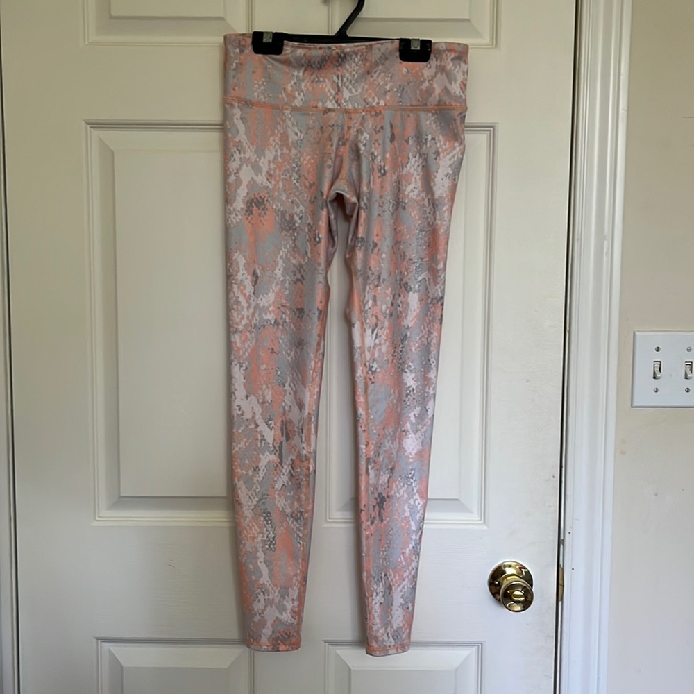 alo yoga leggings snake‎ print